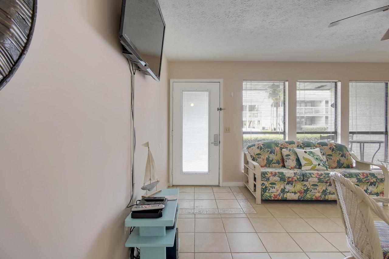 Holiday home Southwind By Book That